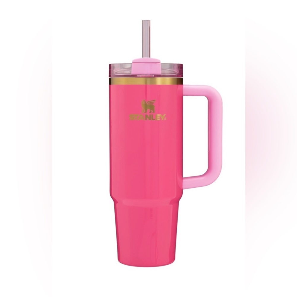 NWT LIMITED EDITION Stanley Quencher
H2.0 FlowState Tumbler 30oz, PINK PARADE